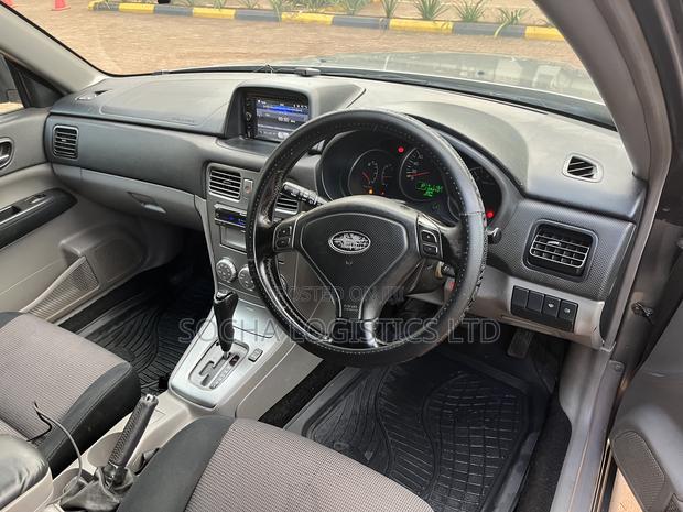 Subaru Forester 2006 Silver