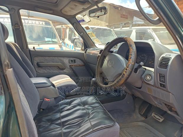 Toyota Land Cruiser Prado 2000 Green