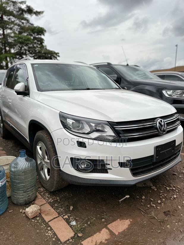 Volkswagen Tiguan 2.0 S Automatic 2012 White
