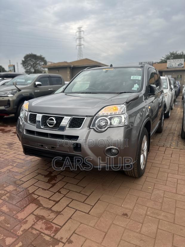 Nissan X-Trail 2.0 Petrol XE 2012 Gray