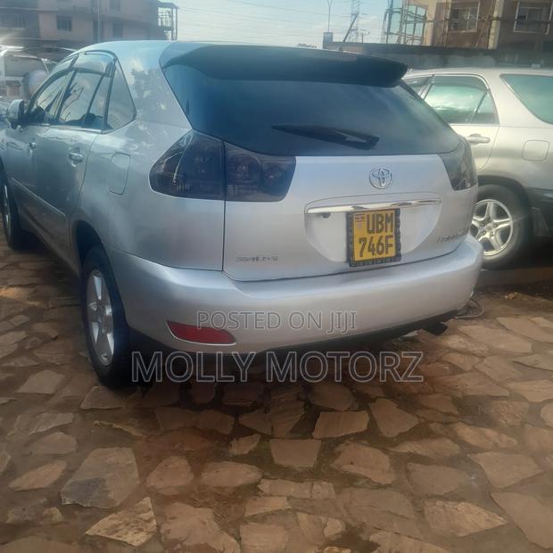 Toyota Harrier 2010 Silver