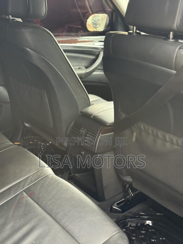 BMW X5 xDrive 30i AWD (3.0L 6cyl 6A) 2009 Black