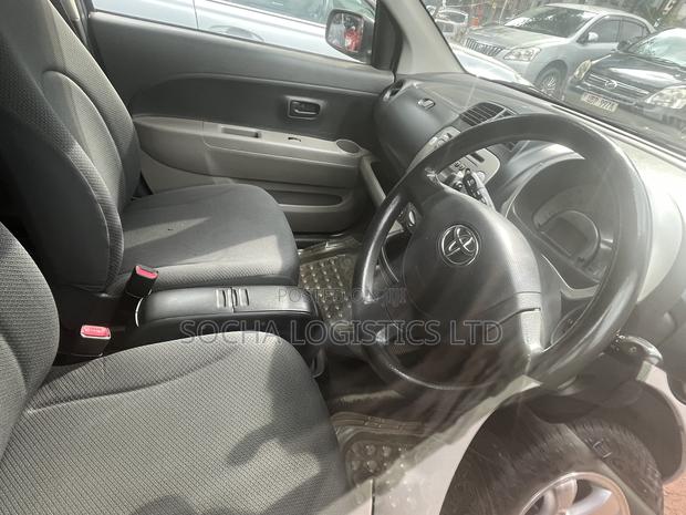 Toyota Passo 2007 Silver