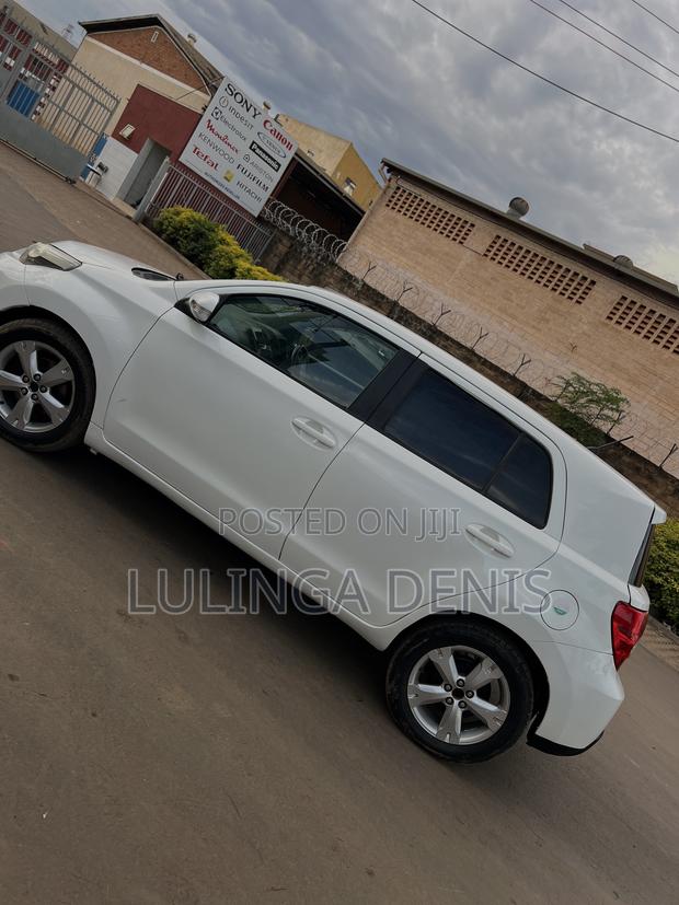Toyota IST 2009 White