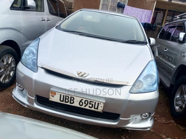 Toyota Wish 2006 Silver