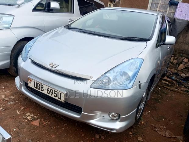Toyota Wish 2006 Silver