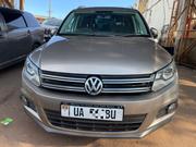 Volkswagen Tiguan 2014 Gold for sale