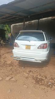 Toyota Harrier 3.0 V6 4WD 1999 White for sale