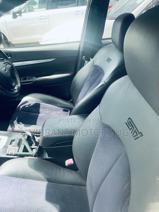 Subaru Legacy 2012 Silver