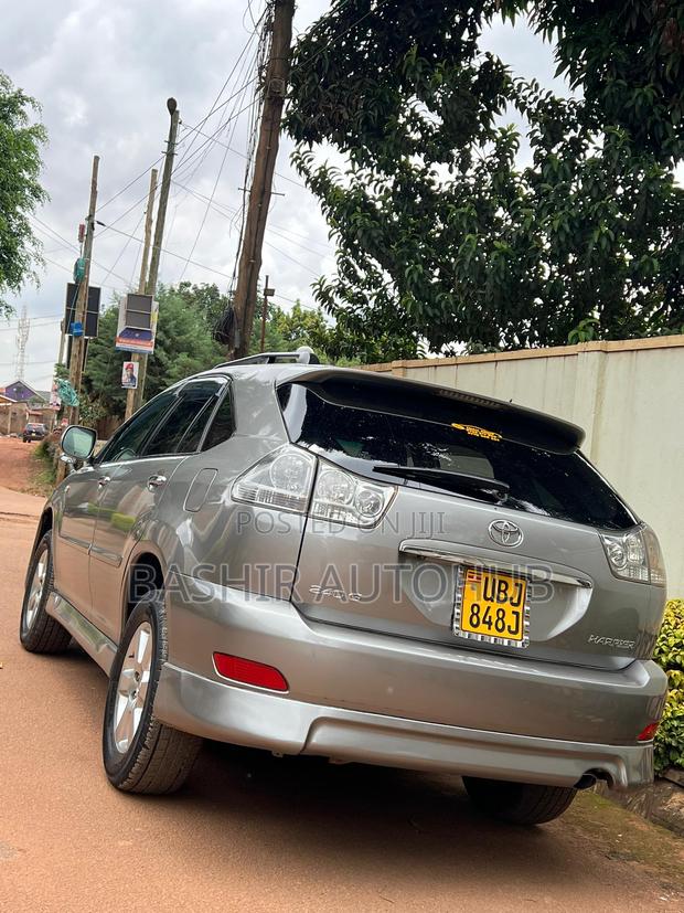Toyota Harrier 2012 Silver