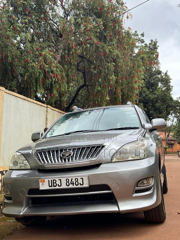 Toyota Harrier 2012 Silver
