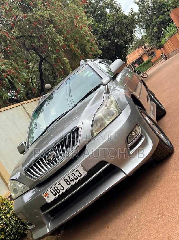 Toyota Harrier 2012 Silver
