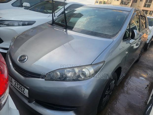 Toyota Wish 2009 Gray