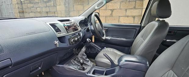 Toyota Hilux 2014 White
