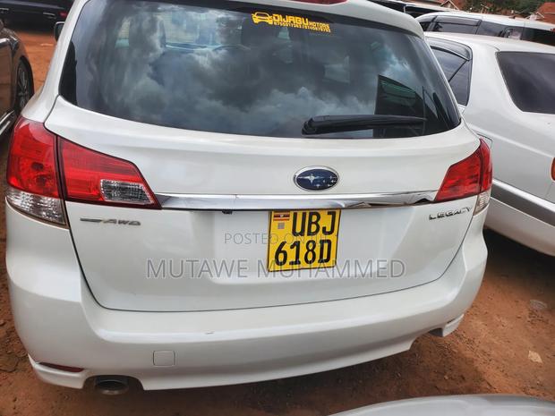 Subaru Legacy 2010 White