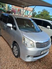Toyota Noah 2.0 AWD (8 Seater) 2015 Silver for sale
