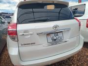 Toyota Vanguard 2012 White for sale