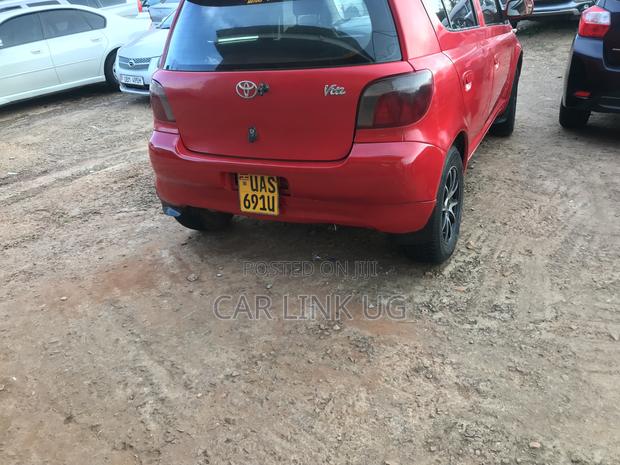 Toyota Vitz 2007 Red
