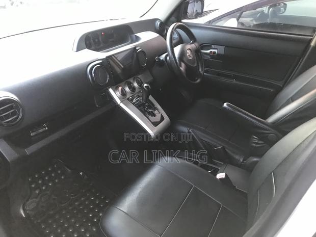 Toyota Corolla Rumion 2010 White