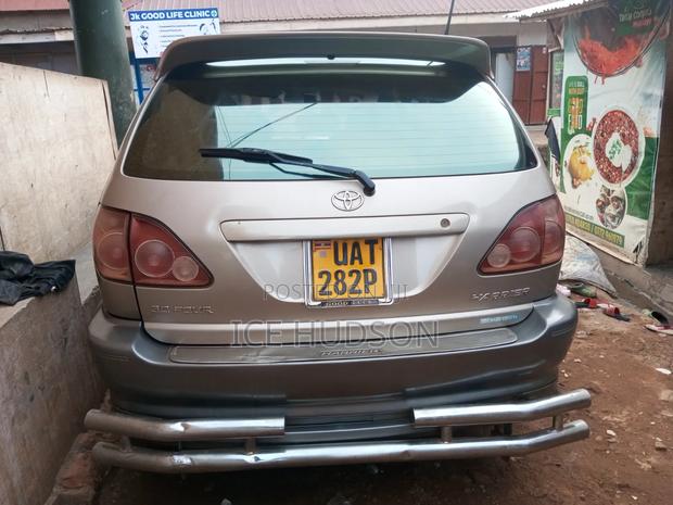 Toyota Harrier 2002 Gray