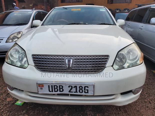 Toyota Mark II 2004 White