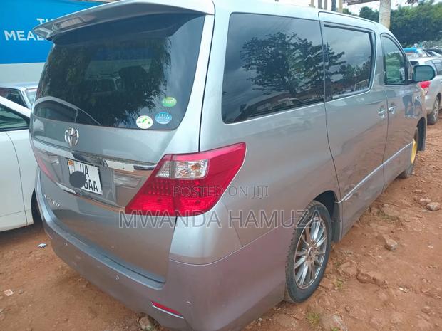 Toyota Alphard 2012 Gray