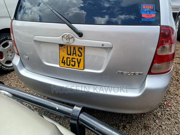 Toyota Corolla Fielder 2003 Silver
