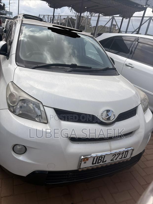 Toyota IST 2008 White