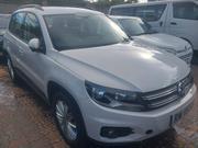 Volkswagen Tiguan 2.0 S Automatic 2012 White for sale