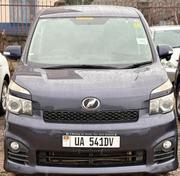 Toyota Noah 2.0 143hp FWD (8 Seater) 2011 Blue for sale