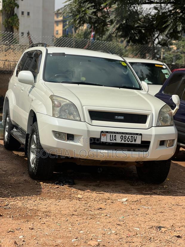 Toyota Land Cruiser Prado 2008 White