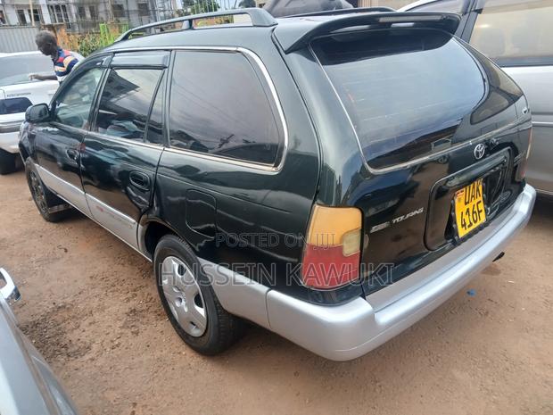 Toyota Corolla 1999 Black