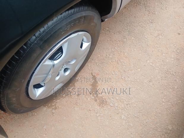 Toyota Corolla 1999 Black
