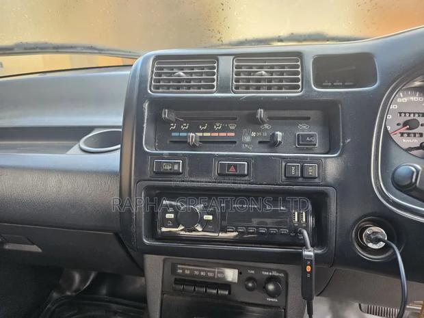 Toyota RAV4 1997 Gray
