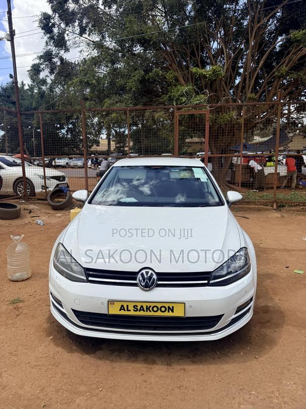 Volkswagen Golf TSI S 4-Door FWD 2016 White