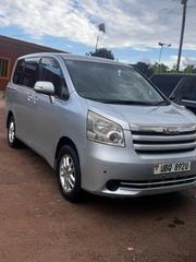 Toyota Noah 2010 Silver for sale