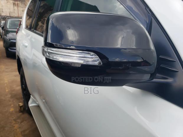 Toyota Land Cruiser Prado 2.7 2022 White
