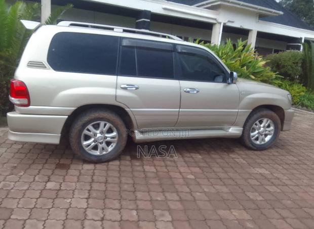 Toyota Land Cruiser 100 4.7 Executive 2007 Gold