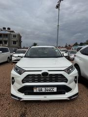 Toyota RAV4 2019 White for sale