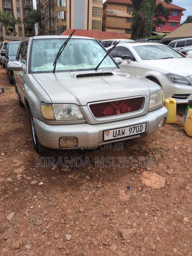 Subaru Forester 2000 Silver