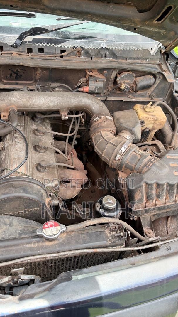 Suzuki Escudo 1994 Blue