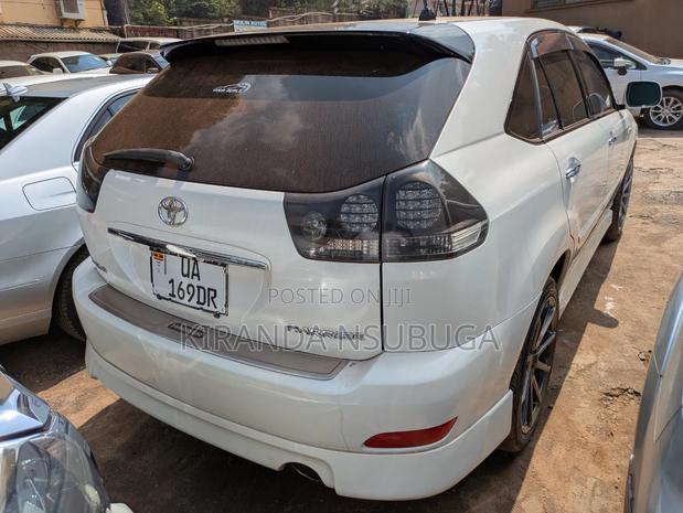 Toyota Harrier 2010 White