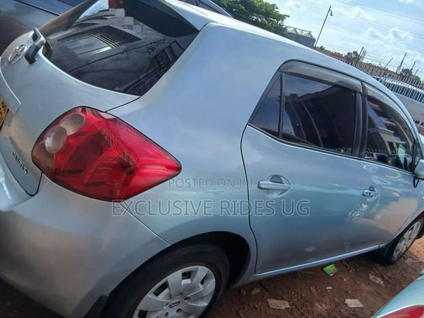 Toyota Auris 2009 Blue