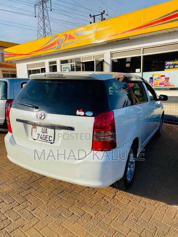 Toyota Wish 2004 White