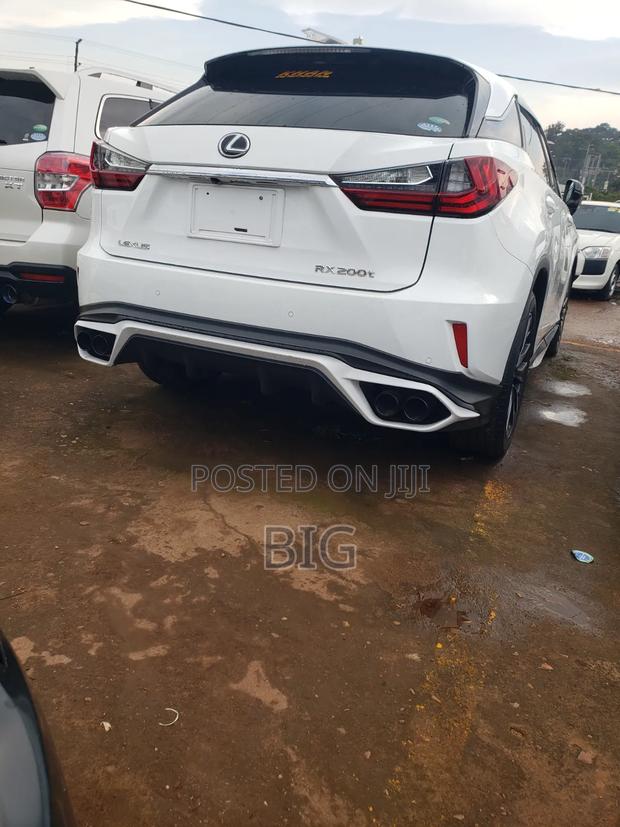 Lexus RX 200t 4WD 2017 White
