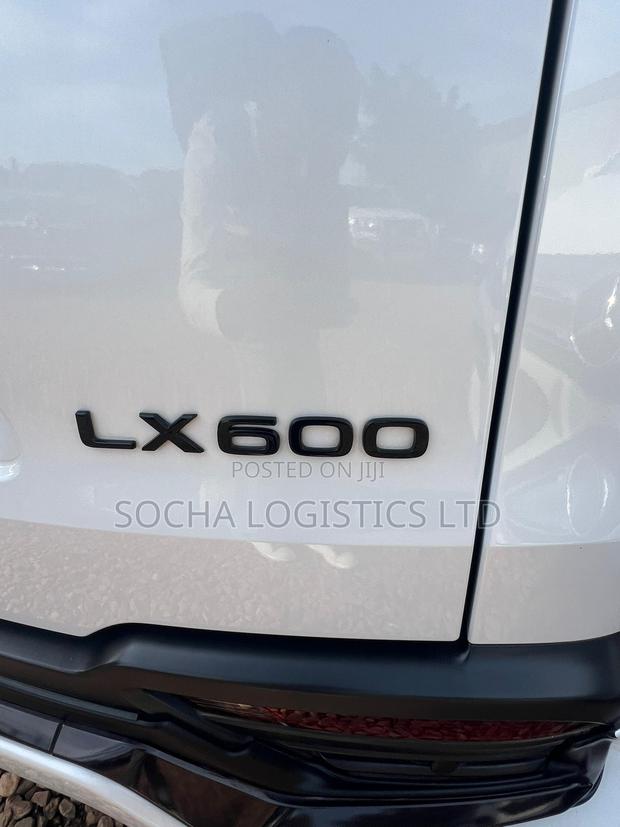 Toyota Land Cruiser 2023 White