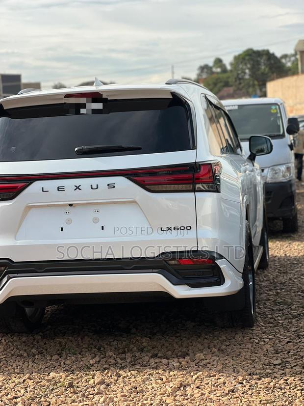 Toyota Land Cruiser 2023 White
