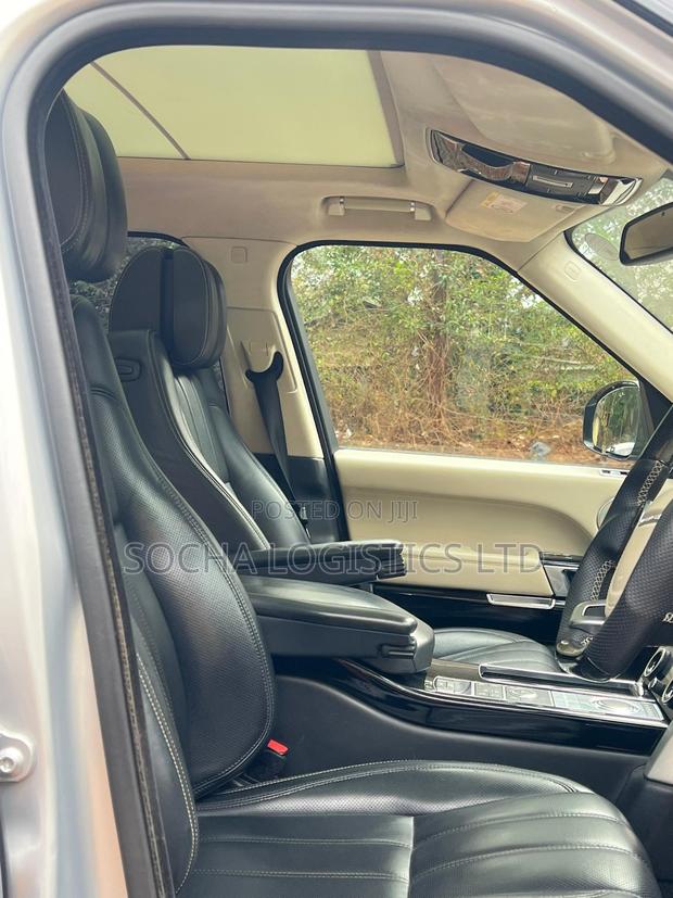 Land Rover Range Rover Vogue 2016 Silver