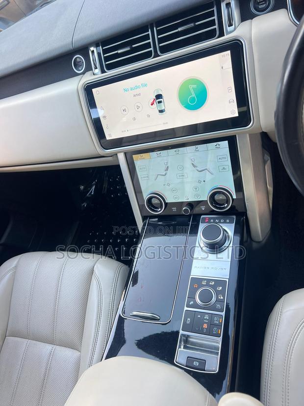 Land Rover Range Rover Vogue 2016 Black