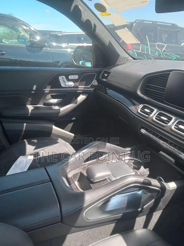 Mercedes-Benz GLE-Class GLE 300d 4MATIC 2019 Black